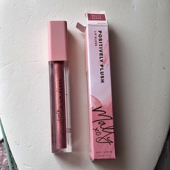 Mally Beauty Positively Plush Lip Gloss in Mauve Along NIB - Picture 1 of 3